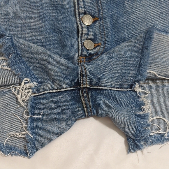 Lucky Brand Traveler Jean Short, Color Unlimited Ct Size 4/27 - Picture 8 of 15